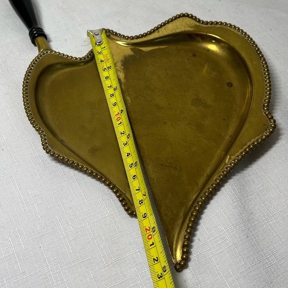 Antique Crumb Catcher / Tray & Scraper, Silent Butler, Heart Shaped. Brass. RARE - Picture 5 of 7